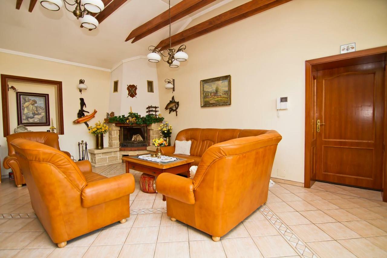 Vila Valča Esterno foto