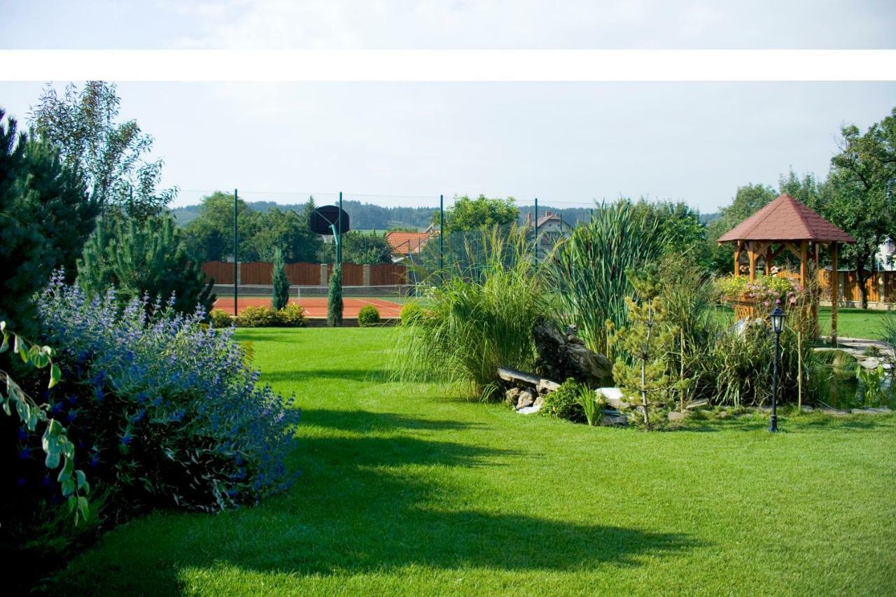 Vila Valča Esterno foto